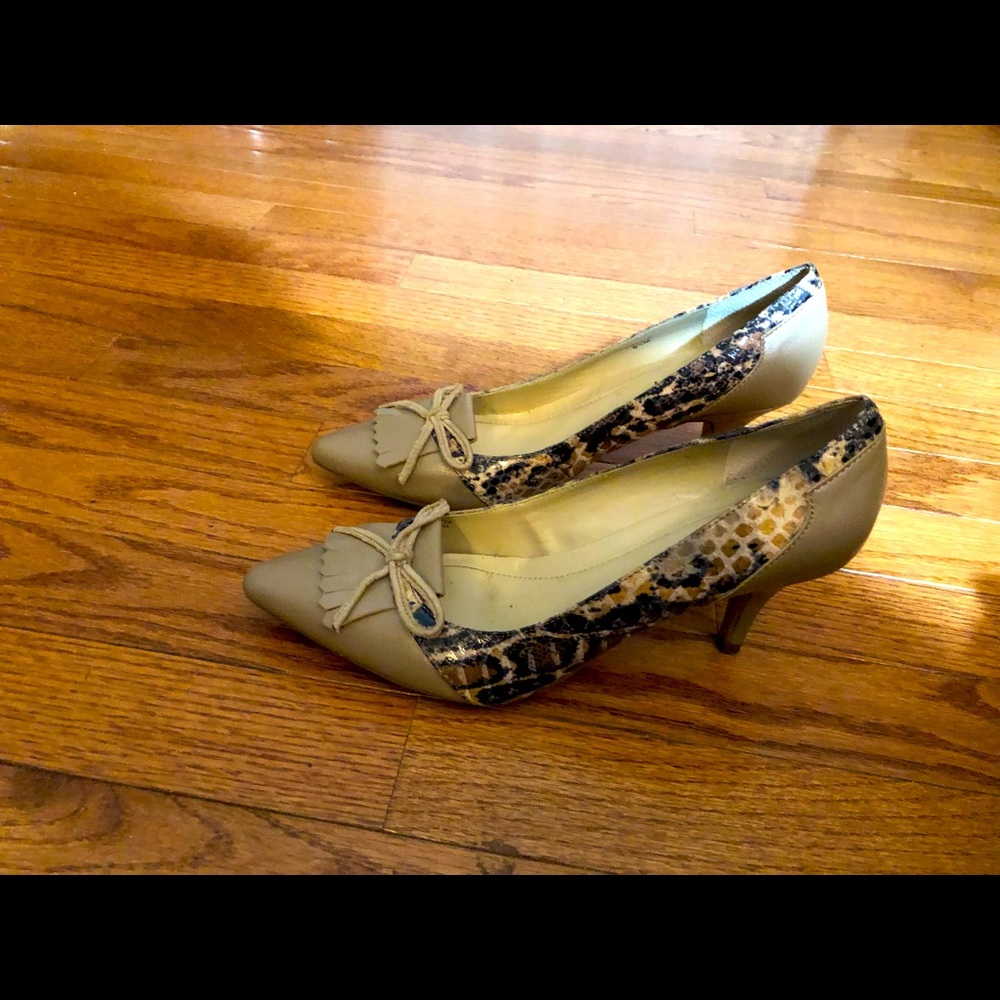 Ellen Tracy snake print heels, used but in decent condition